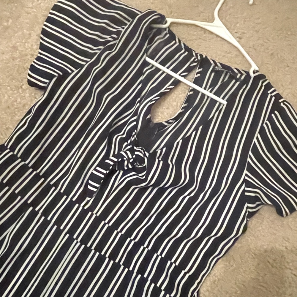 Short sleeve striped jumpsuit!